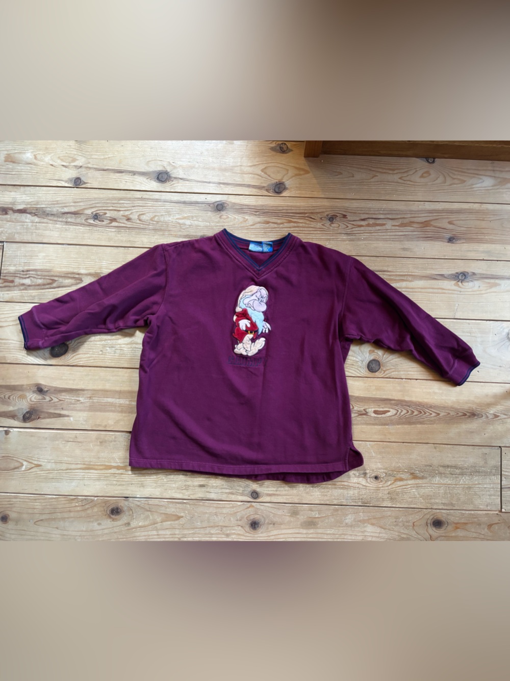 VTG Disney Classics Grumpy Adult XL Sweater V-Neck Pullover Snow White Dwarfs